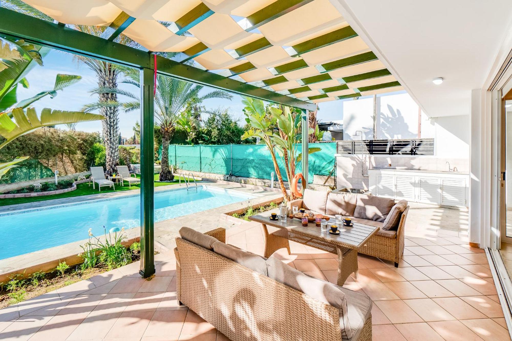 Villa Poseidon Gardens By Ezoria Villas Larnaca Exterior photo